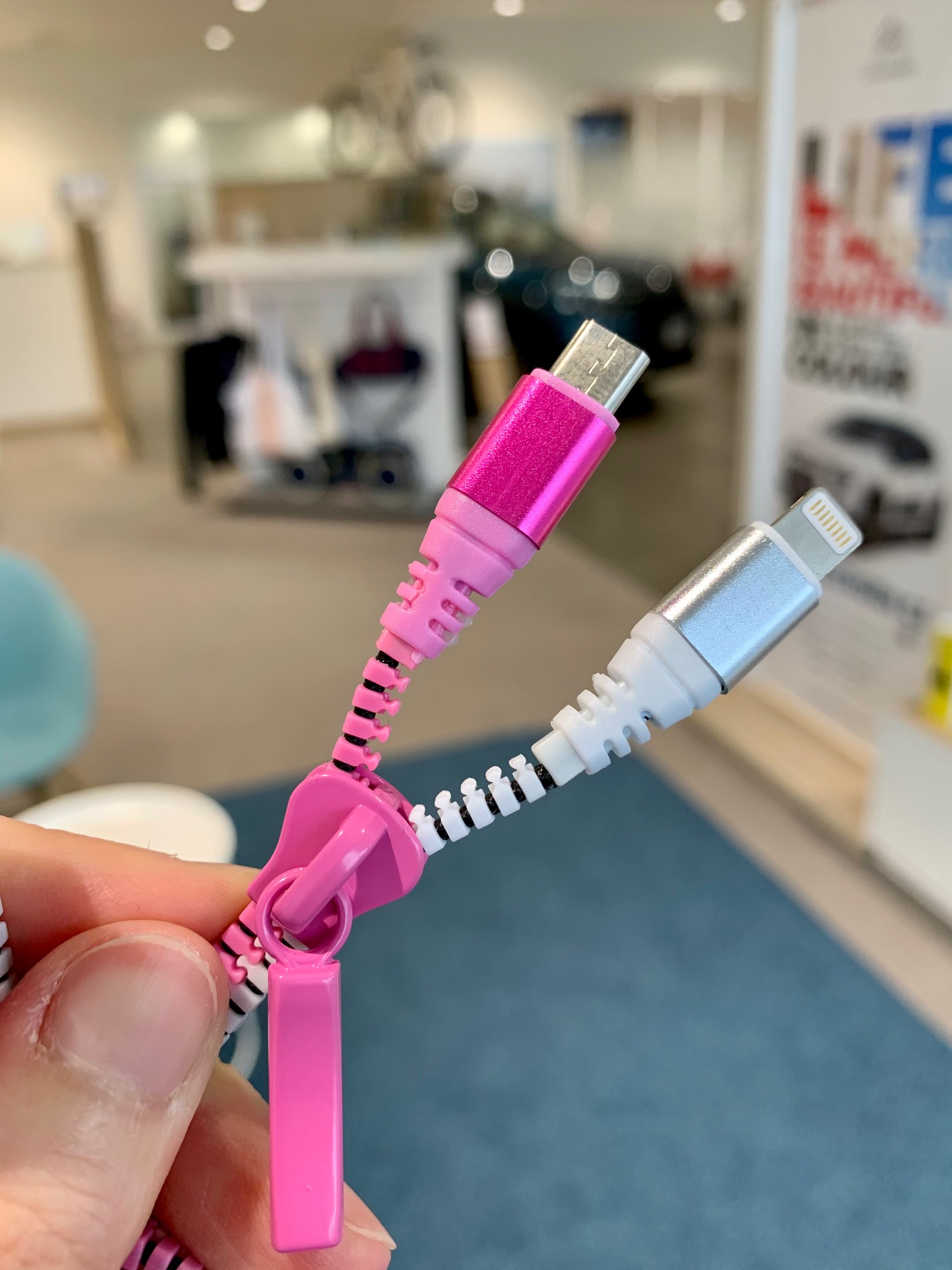 グッズ★充電ケーブル
