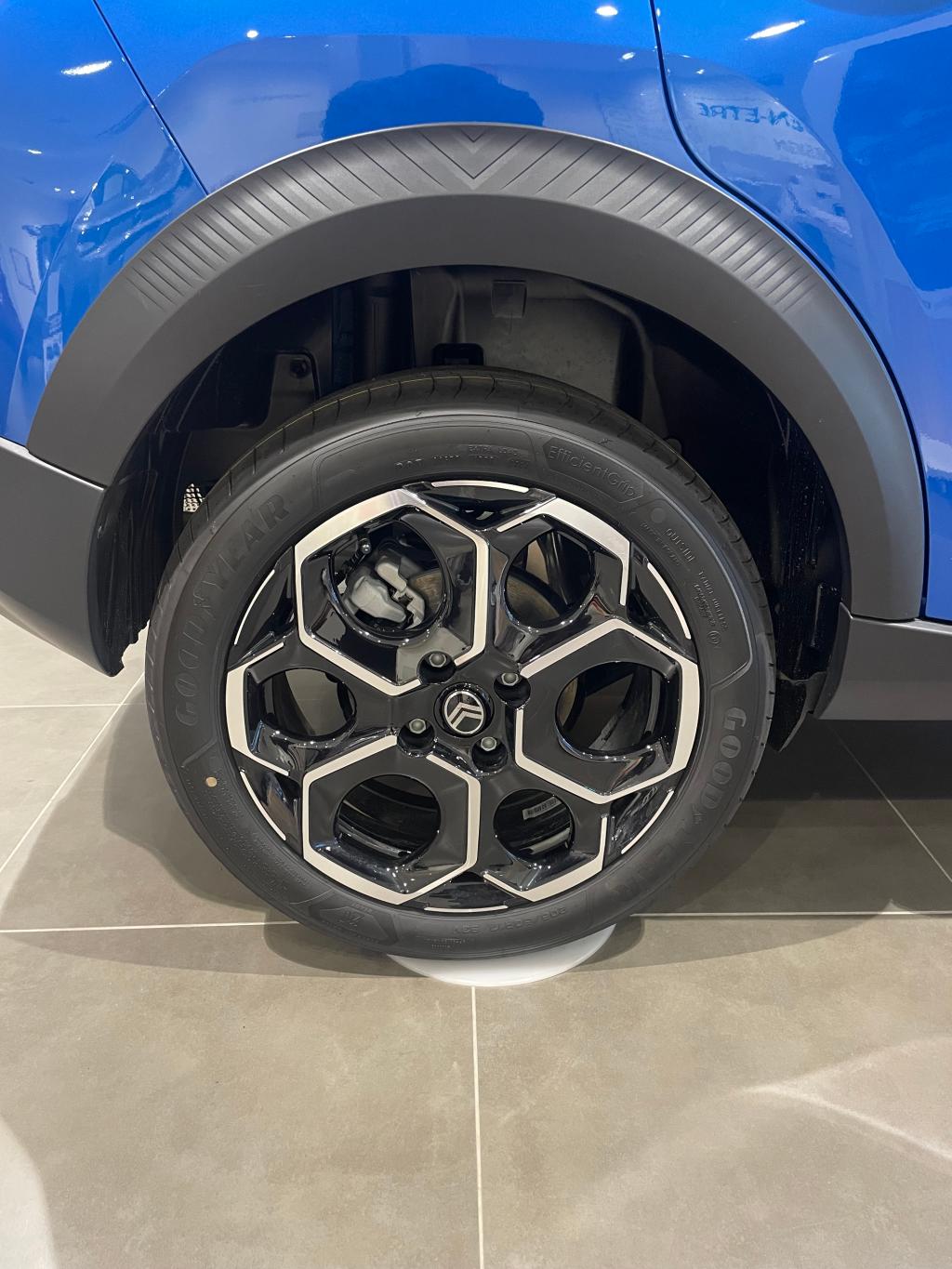 タイヤパンク時の正しい対処法